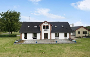 5 Bedroom Beautiful Home In Brovst